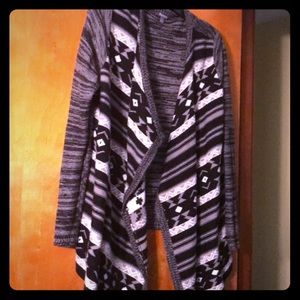 Charlotte Russe Flowy Aztec Cardigan